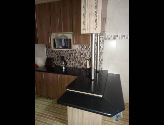 3 BEDROOM HOUSE FOR SALE IN VANDERBIJLPARK CE 3